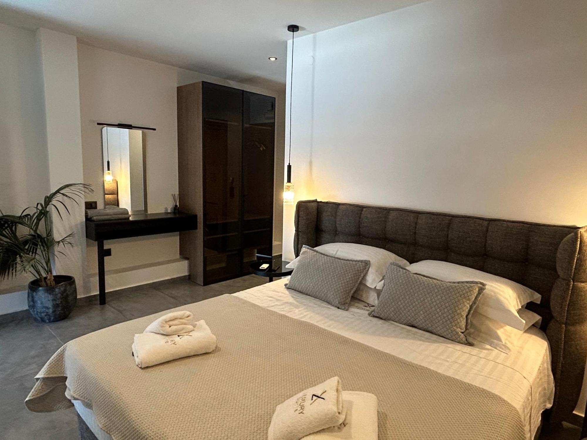 X Luxury Suites Аргостолион Экстерьер фото