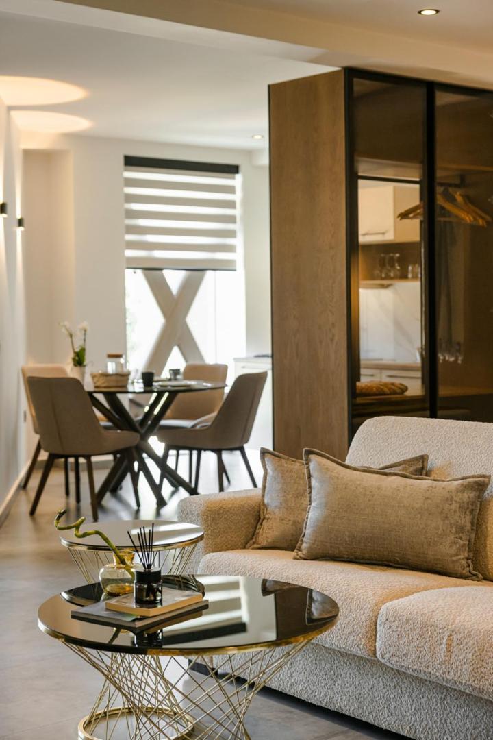 X Luxury Suites Аргостолион Экстерьер фото